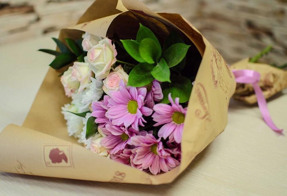 Букет цветов из: Розы и Хризантемы в Москаленках