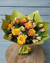 Букет цветов из:  Альстромерии и Розы в Москаленках