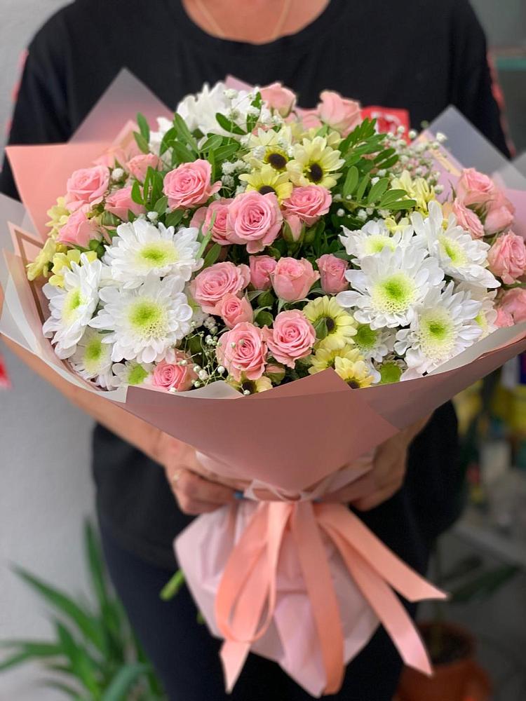 Букет цветов из: Розы и Хризантемы в Москаленках