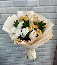Букет цветов из:  Розы и Хризантемы в Москаленках