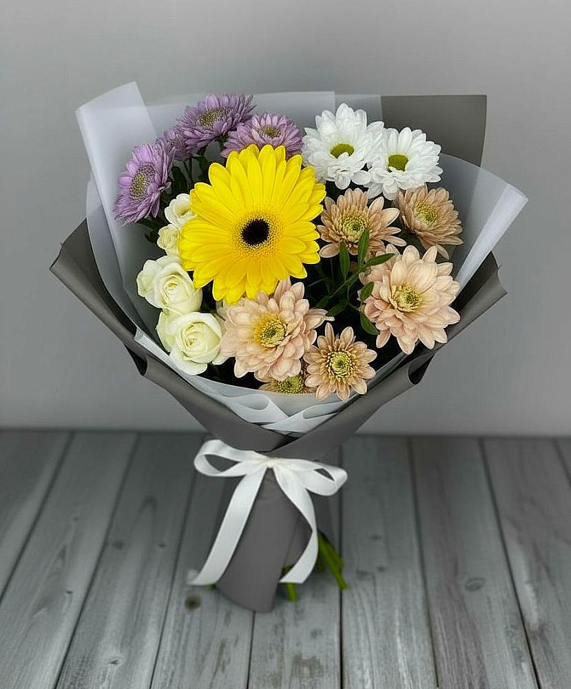 Букет цветов из: Розы, Герберы и Хризантемы в Москаленках