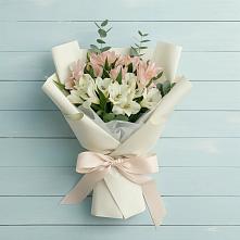 Букет цветов из:  Альстромерии #REPLACE_PRED# Москаленках
