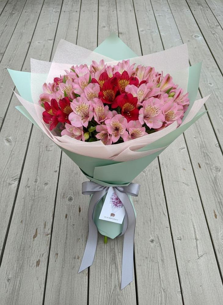 Букет цветов из: Альстромерии в Москаленках