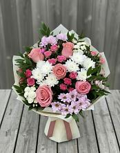 Букет цветов из:  Альстромерии, Гвоздики, Розы и Хризантемы в Москаленках