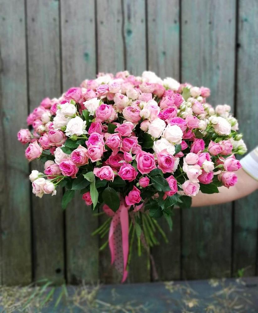 Букет Розовые кустовые розы Натали и Лав Лидия в Москаленках