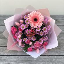 Букет цветов из:  Розы, Герберы и Хризантемы в Москаленках