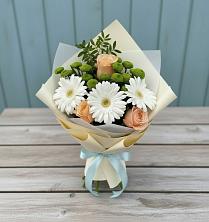 Букет цветов из:  Герберы, Розы и Хризантемы в Москаленках