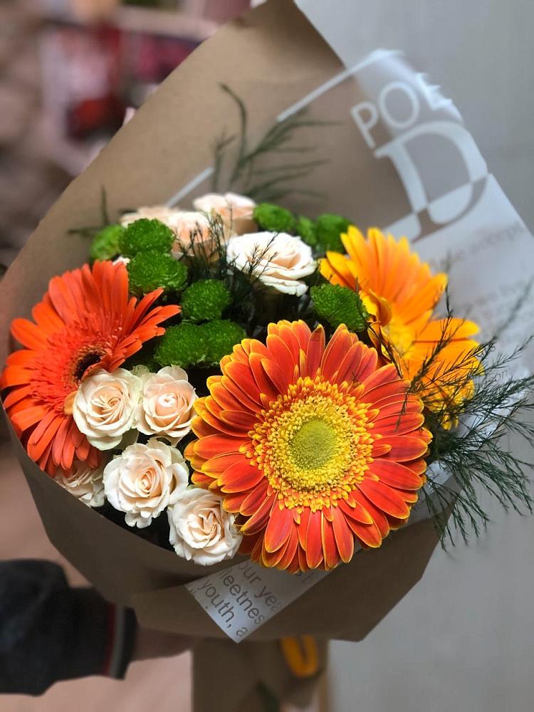 Букет цветов из: Герберы, Хризантемы и Розы в Москаленках