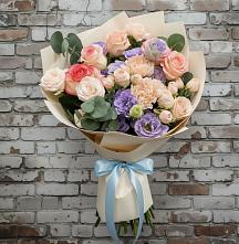 Букет цветов из:  Розы, Лизиантусы и Гвоздики #REPLACE_PRED# Москаленках