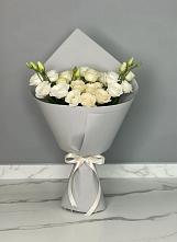 Букет цветов из:  Розы и Лизиантусы в Москаленках